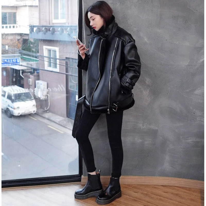 Куртка-Авиатор женская зимняя с меховым отворотом и бархатной подкладкой |