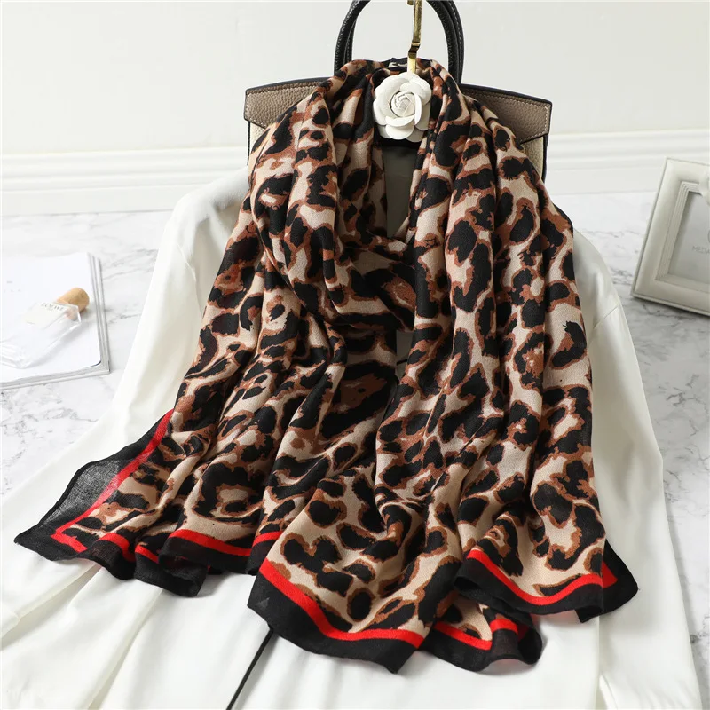 

2021 Fashion Leopard Women Scarf Print Cotton Spring Winter Warm Scarves Hijabs Lady Pashmina Foulard Bandana Echarpe