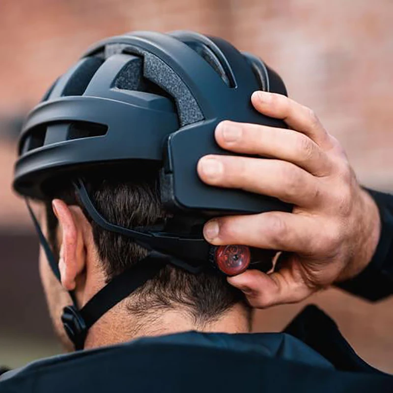 Men's Riding Helmet Portable Folding Cycling Mountain Bike Helmet Road City Helmet Folding Bicycle Lightweight With Taillight