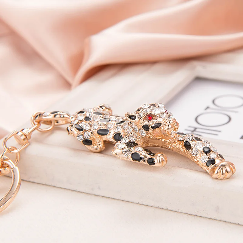 Европейский и американский модный брелок для ключей с головой леопарда оптовая