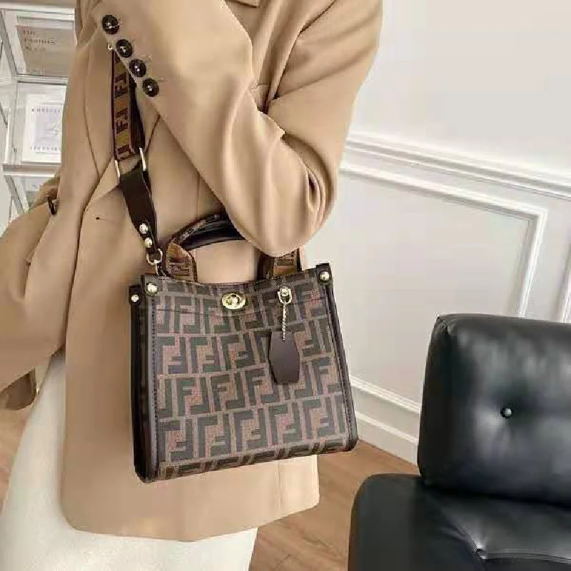 

Fashion Designers Women Tote Bags Luxury Brand Lady Shoulder Bags Female Large Capacity Hand Bags Vintage Leather Girl Purses