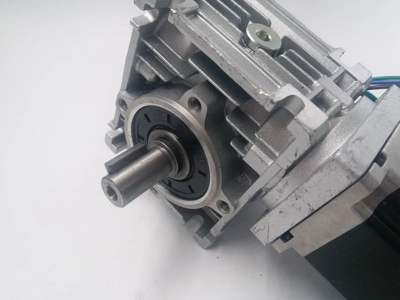 1: 1 червячный редуктор RV030 скорости 14 мм выход шаговый двигатель Nema23 3 А 2 нм 172унций