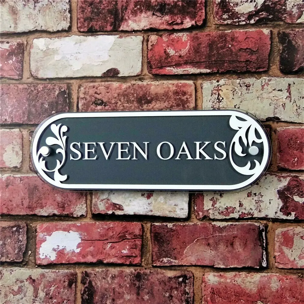 

Индивидуальное название дома, современная акриловая дверь, номер знака, уличный адрес