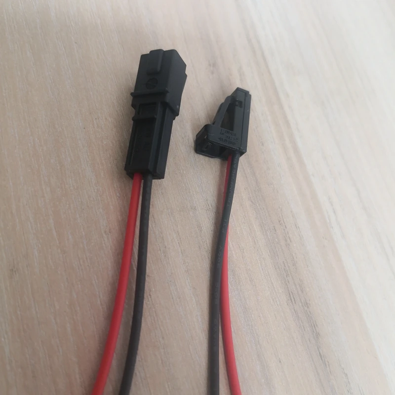 Двухштырьковый наружный светодиодный светильник для дверей Audi VW Skoda 4B0 971 832 4E0 972