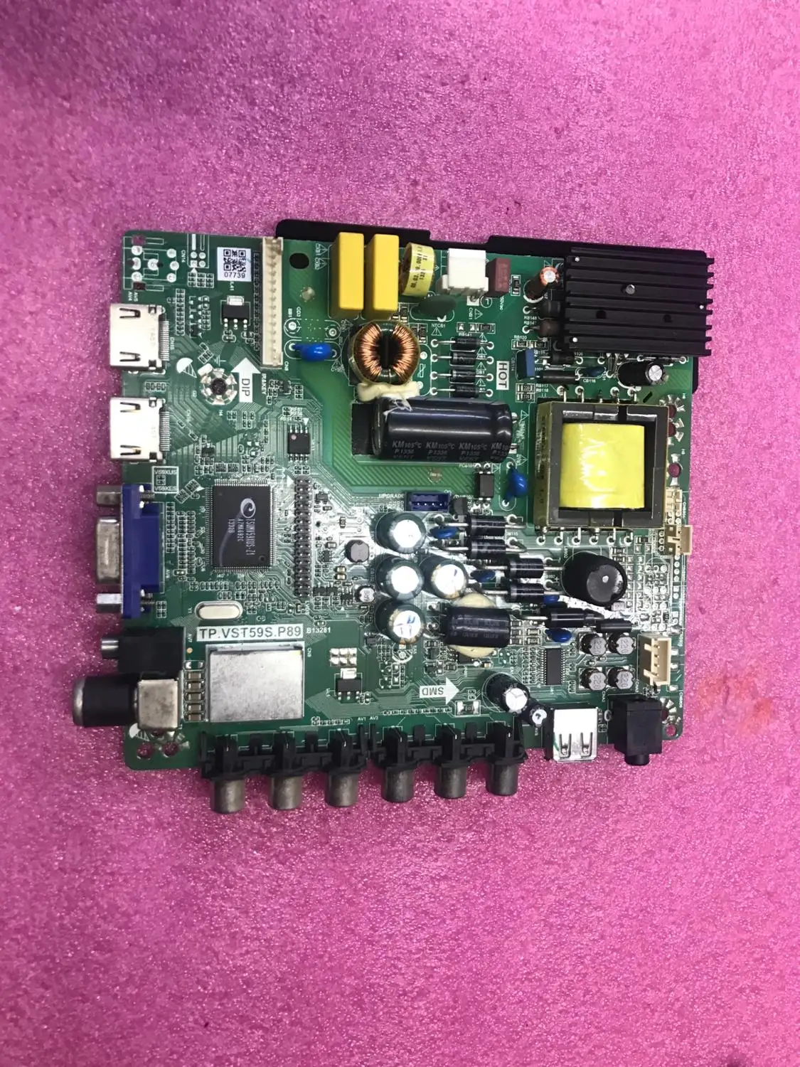 

Original Shinco LEDTV-3206C or H motherboard TP.VST59S.P89 with screen ST3151A05-5