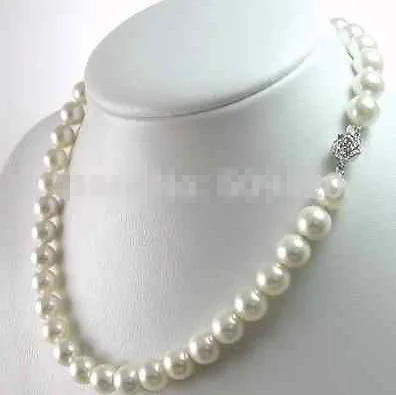 

Charming!8-9mm White Akoya Cultured Pearl Necklace 18''