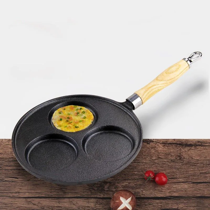 Чугунная сковорода с тремя отверстиями жареное яйцо без покрытия антипригарная