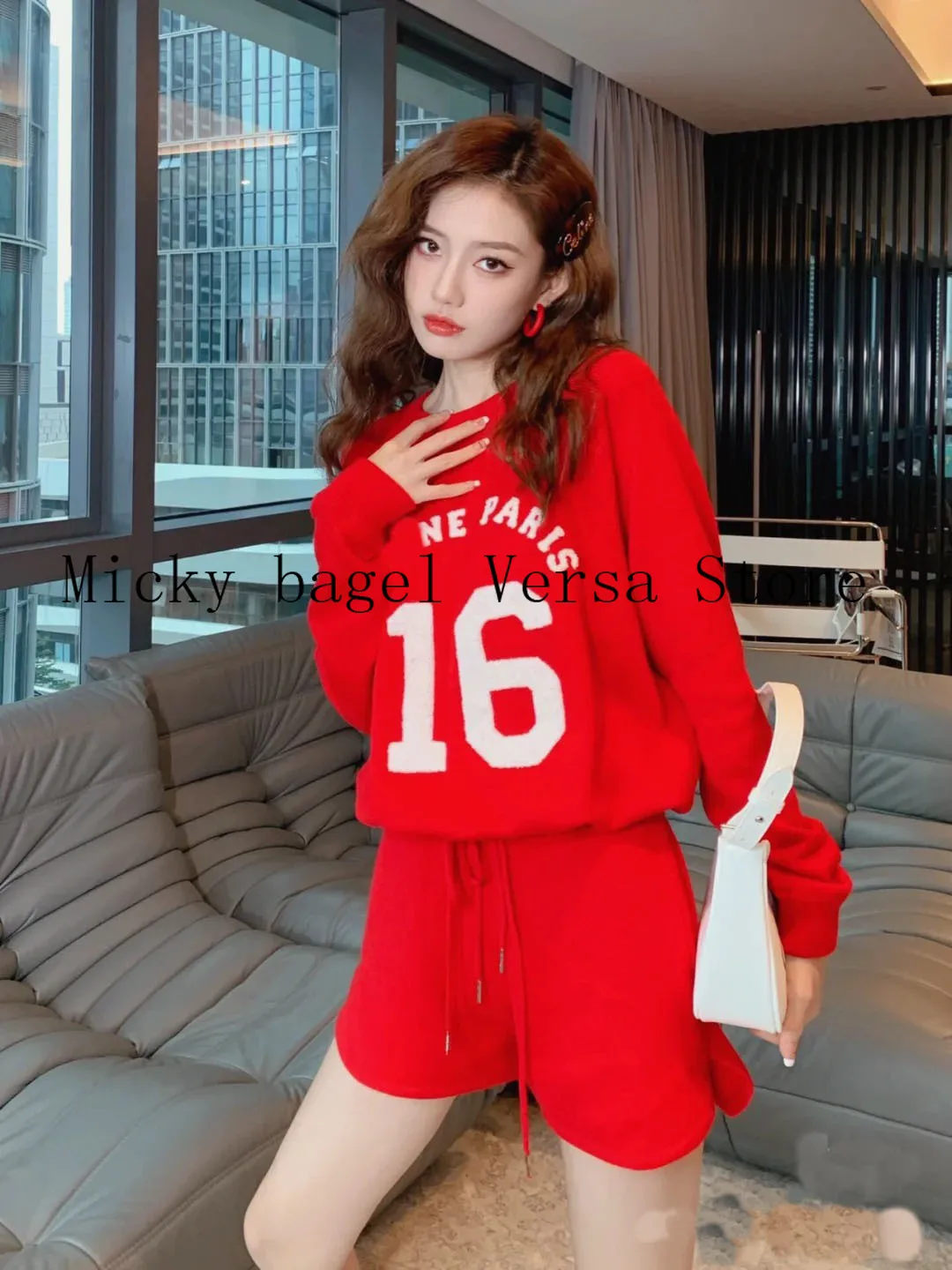 

2021 luxury design letter embroidery fashion women's long sleeve sweater + high waist slim shorts leisure sports knitting suit