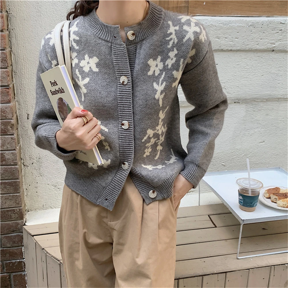 

동대문 Warm New Women Cardigans Coats Lazy Style Soft All Match Streetwear Hot Knitted Loose Sweet Patchwork Florals Sweaters