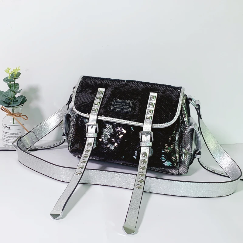 

Luxury Sequines Shoulder Bags for Women Microfiber Synthetic Leather Rivet Small Branded Crossbody