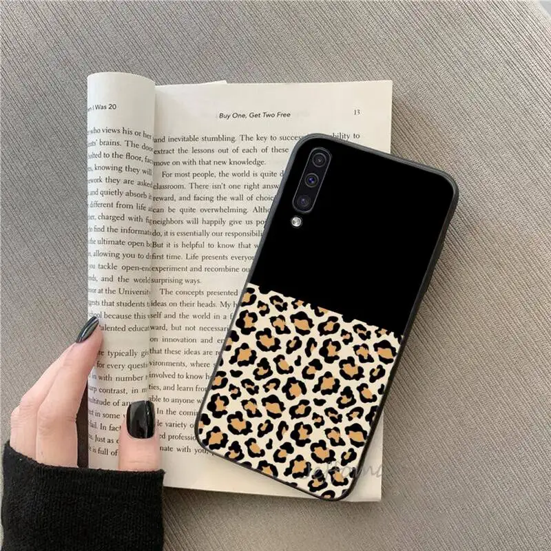 

Luxury fashion Leopard Print Pattern Phone Case For Samsung galaxy S note 7 8 9 10 20 fe edge A 6 10 20 30 50 51 70 lite plus