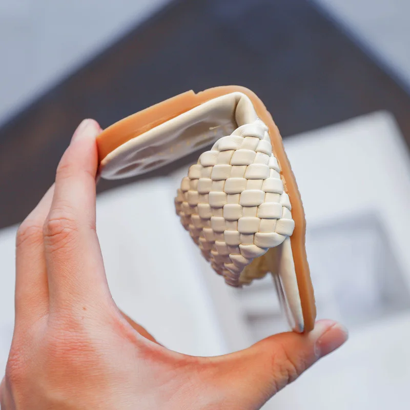 Летние шлепанцы для девочек среднего размера повседневные Простые мягкие