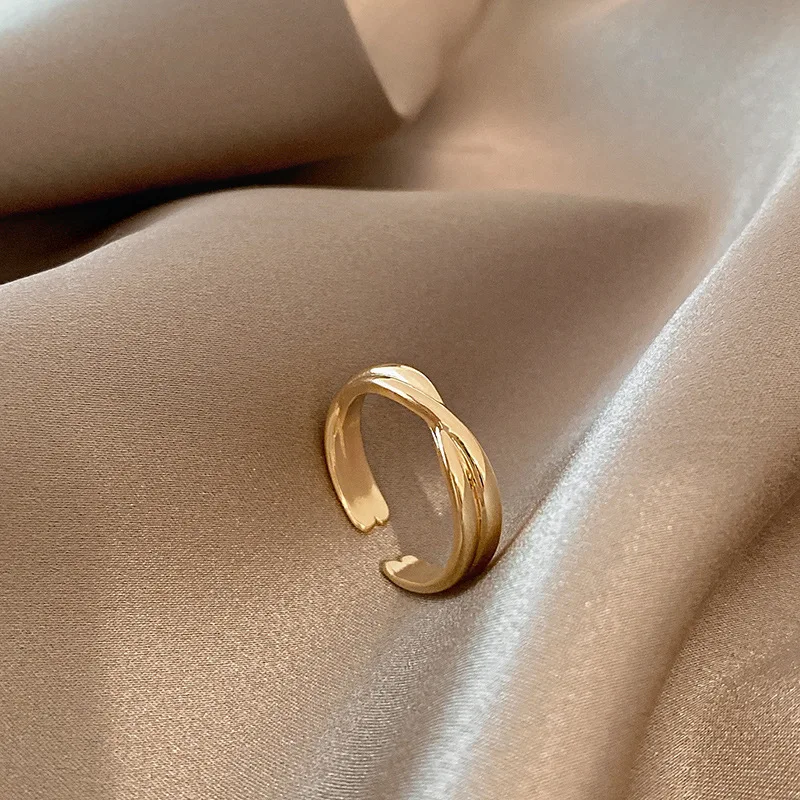 Модное корейское дизайнерское кольцо ZHUMA 2022 с крестом Женское в стиле INS