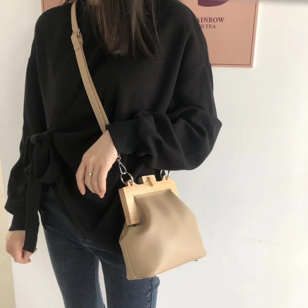 Новинка женская сумка через плечо на одно подходящая ко всему дизайнерская