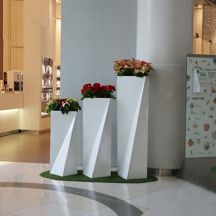 

Fiberglass mall landscape Scandinavian style shaped multilateral flower pot combination fiberglass creative flower pots