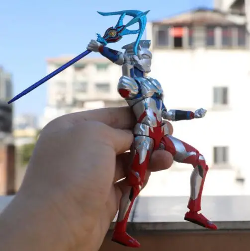 

SHF Anime Ultraman Zett with LED Articulated Collection Action Figure Model Toys