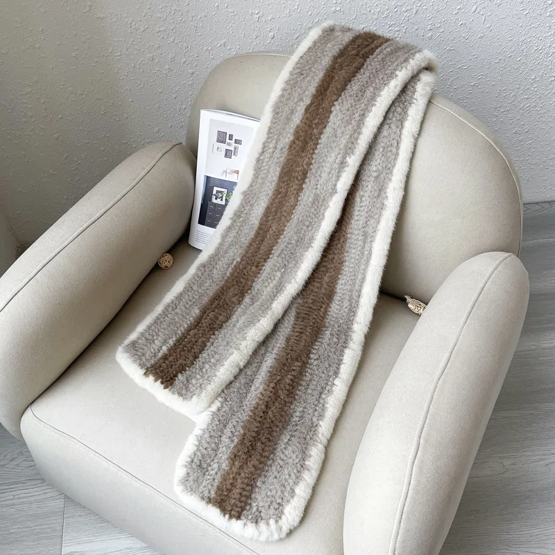 

Женский зимний теплый шарф из меха норки