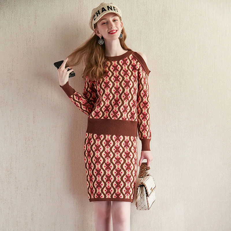 

Printing Knitted Strapless 2 piece set sexy dress Women autumn long sleeve Sweater dress Slim ladies pullover sweater dress sets