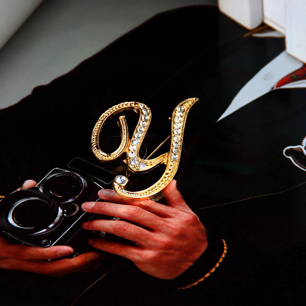 Новое поступление модные креативные Броши английские 26 букв унисекс хрустальные