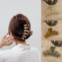 1pc vintage hairgrips for women claw hairpin elegant colorful solid color hair claw clip girls hair barrettes hair accessories