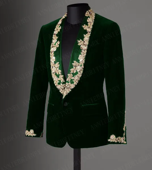 

Tailored Velvet Lace Applique Men Suit Slim Fit Tuxedo 2 Piece Suits Set Groom Prom Blazer Green Jacket+Black Pants