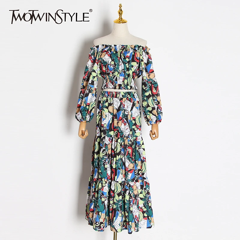 TWOTWINSTYLE комплект из двух предметов с принтом хитового цвета, женский короткий топ с вырезом лодочкой и рукавом-фонариком, высокая талия, юбка макси, женский костюм, новинка