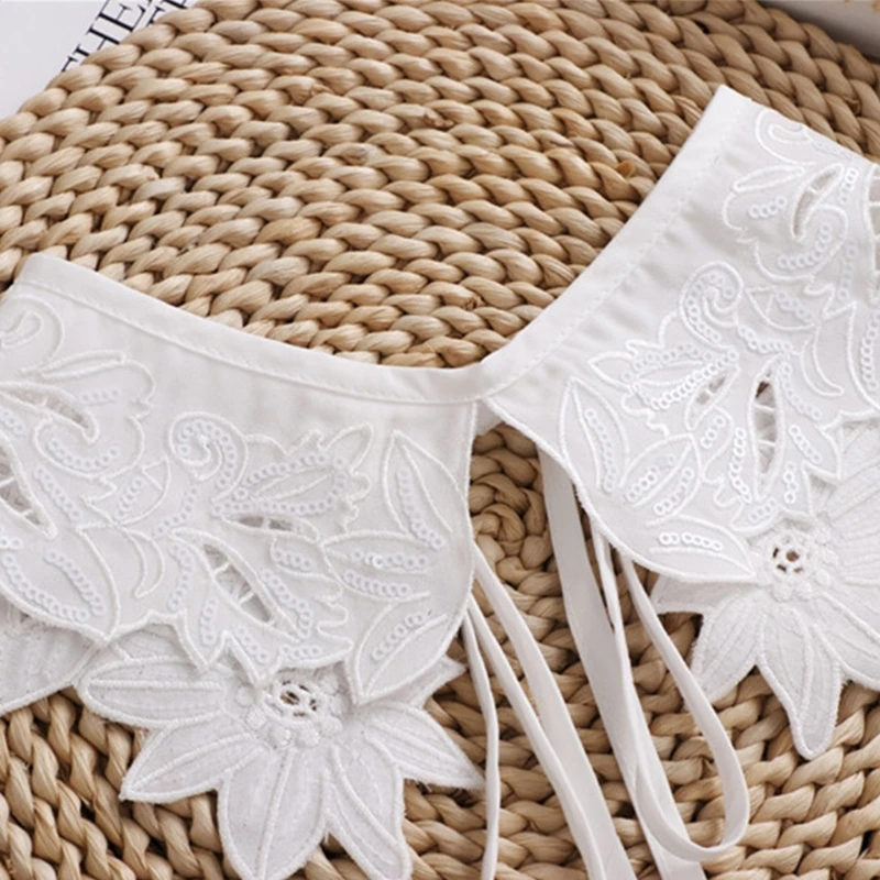 

Womens Hollow Out Dragonfly White False Fake Collar Lolita Jacquard Floral Lace Big Shawl Decorative Necklace Short Poncho C6UD