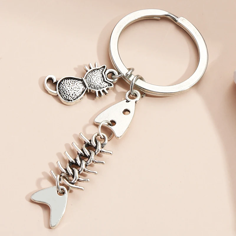 Милый брелок для ключей в виде кота рыбьей кости металлический подарок животного
