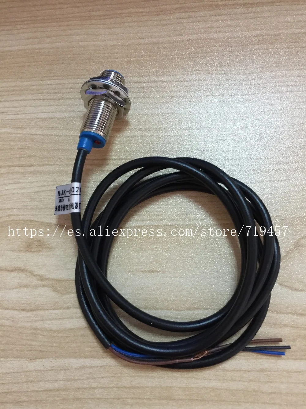 

FREE SHIPPING Hall sensor proximity switch njk-5002c npn line magnet