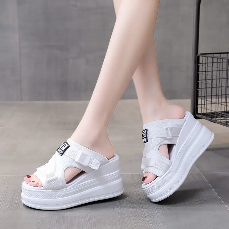

2021 Summer Fashion Outerwear Korean Style Muffin Platform Open Toe Sandals Women's Casual Outdoor Sandals