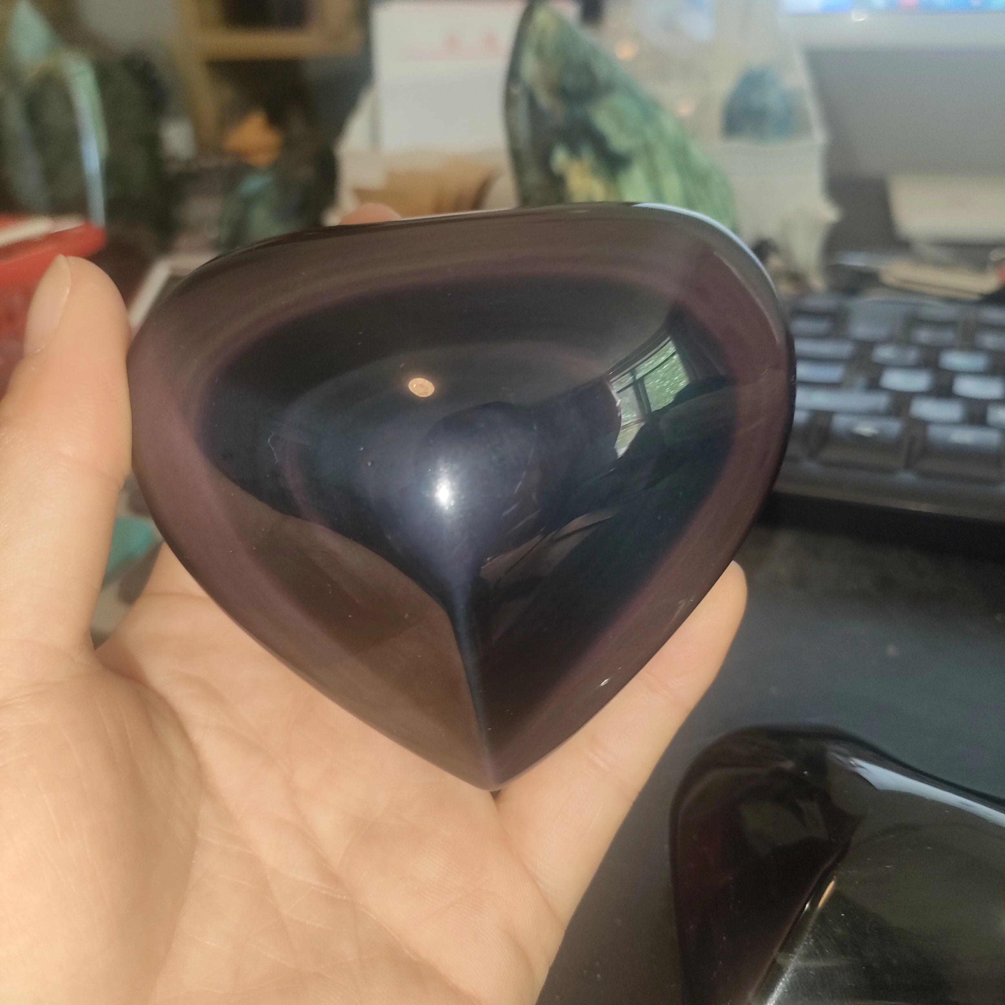 1pcs 30-260g Natural Rainbow Obsidian Crystal Heart Cat Eyes obsidian Quartz heart shaped Healing