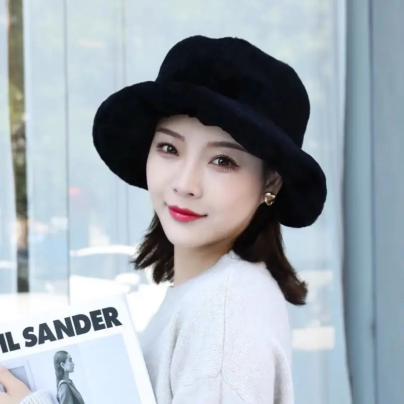 Женская зимняя Панама из натурального меха ягненка |