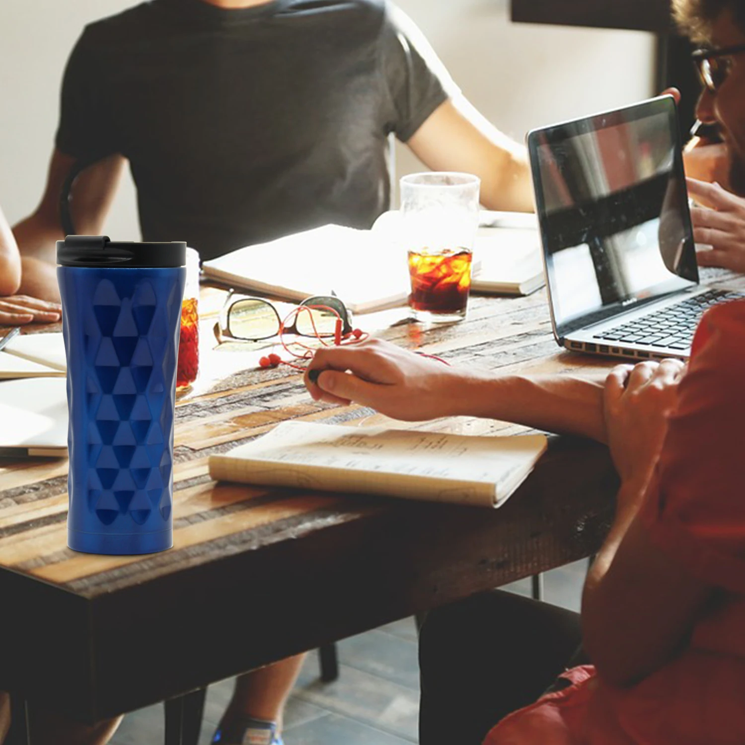 Горячая 500 мл Вакуумная чашка Изолированная термальная бутылка для воды из