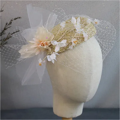 

Шляпка с вуалью ручной работы, Соломенная Панама в стиле ретро, с зажимом для волос, с цветами, для церкви и торжественных случаев