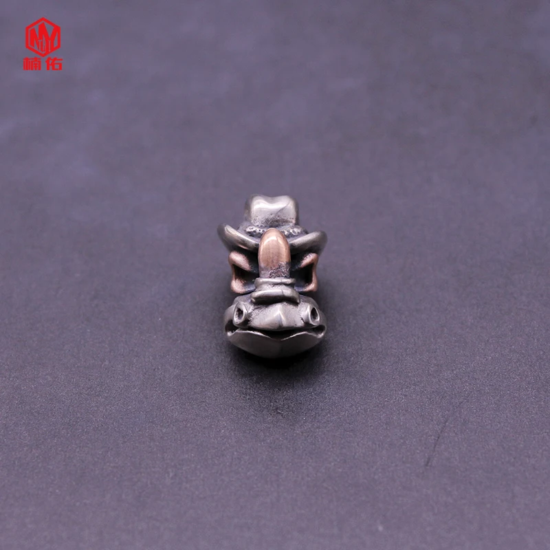 

1PC Retro White Copper Knife Beads Bull head Skull Red Copper Paracord Beads Lanyard Pendants