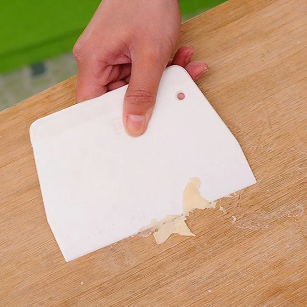 Baking Tools Plastic Scraper Trapezoidal Small Cream Cake Dough Cutting Knife | Дом и сад