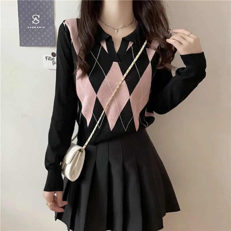 

Женская трикотажная рубашка-поло с длинным рукавом и V-образным вырезом