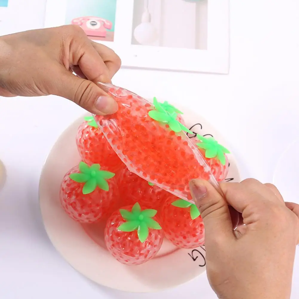 Alta simulado en tres dimensiones de fresa Mini juguetes de descompresi&oacute;n para apretar para ni&ntilde;os-5
