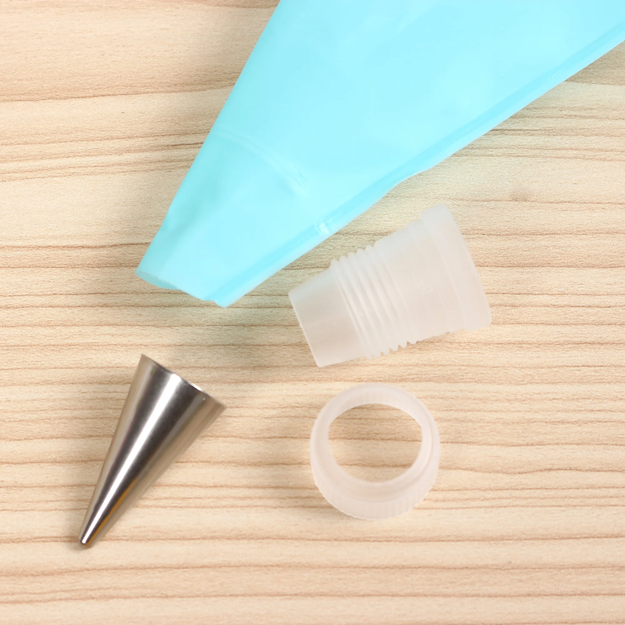 

10pcs Cake Decorating Couplers Plastic Icing Piping Couplers Cake Decorating Icing Pastry Bags Tips Nozzles Adaptor Tools