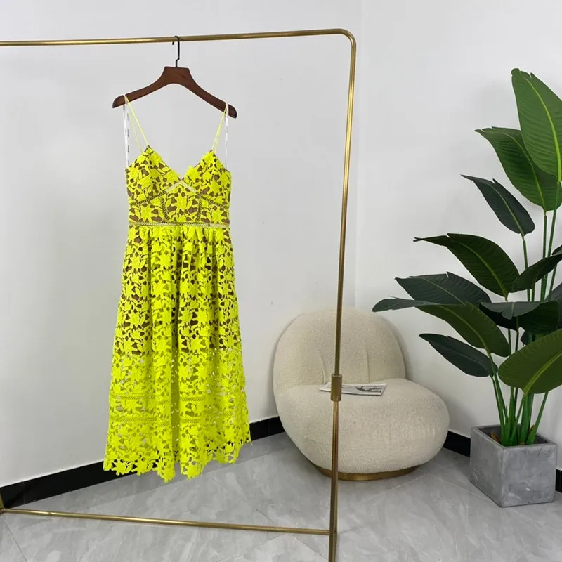 

Top Quality Designer Fashion Hollow Out Yellow Spaghetti Strap Sundress for Party 2021 Hot Sale dress for women