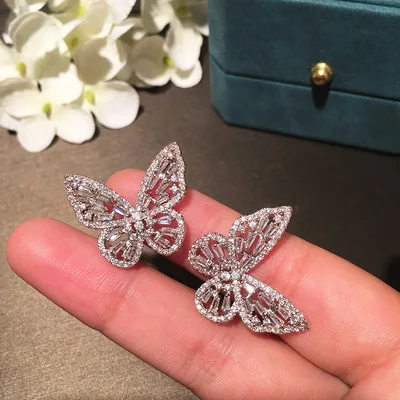 

Hollow Butterfly Earrings Super Flash Fairy Atmosphere S925 Silver Needle Zircon Exaggerated White Butterfly Earrings Earrings