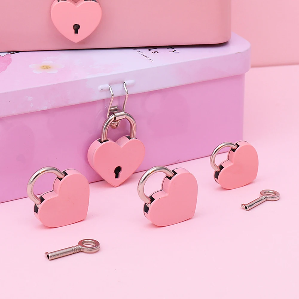 

New Mini Heart Shape Padlock Vintage Antique Style Pink Padlocks With Key Lock For Travel Suitcase Jewelry Case Bags Accessories