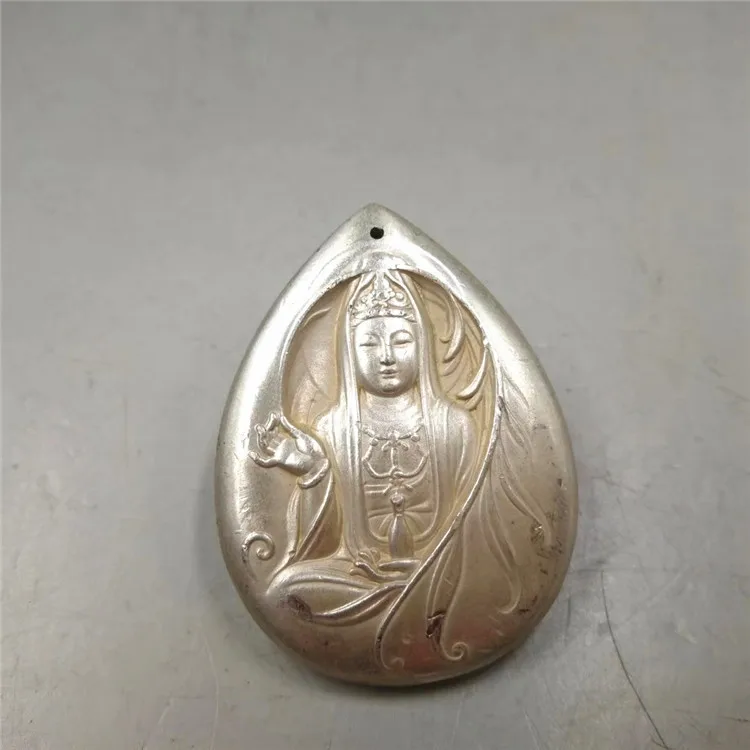 

Tibet Buddhism Miao Silver Guan Yin Goddess Boddhisattva Pendant Amulet Necklace Statues for Decoration Collection Ornaments