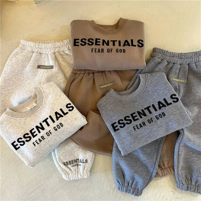 

Winter Boy's Velvet Suit 2021 New Casual Letter Printing Fashion Round Neck Sweater And Trousers Tide Suitable For 2-10 Years