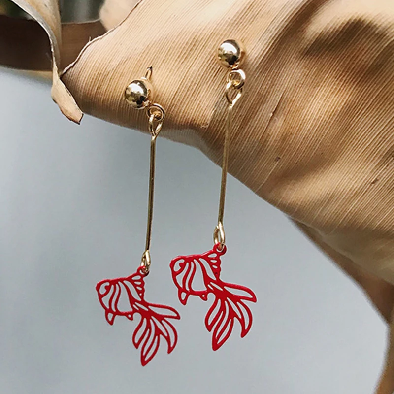 Новые модные серьги 2021 забавные висячие в форме золотой рыбки очаровательные
