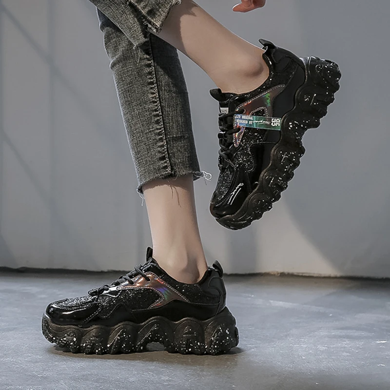 Женские повседневные кроссовки новая модель 2020 женские удобные на платформе со