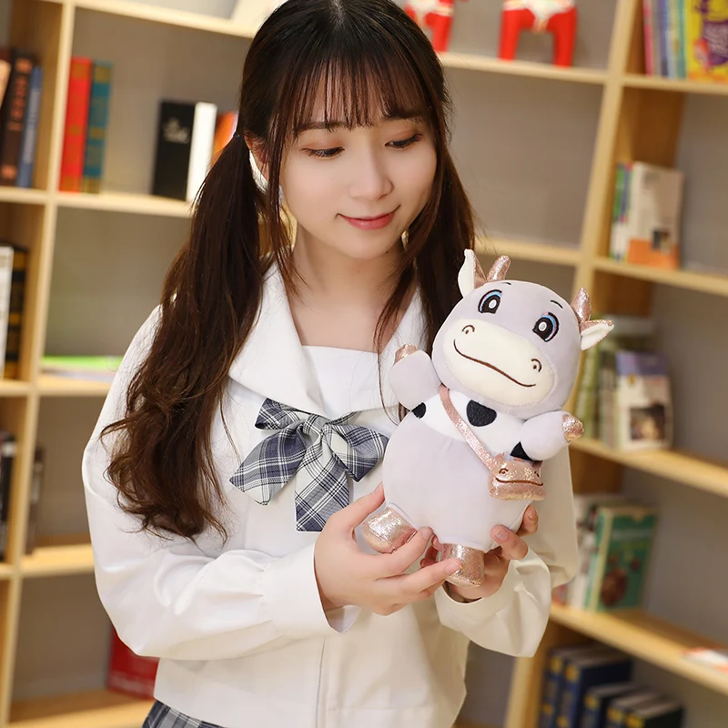 Рюкзак кукла икры милая мультяшная корова сидящая плюшевая игрушка детский