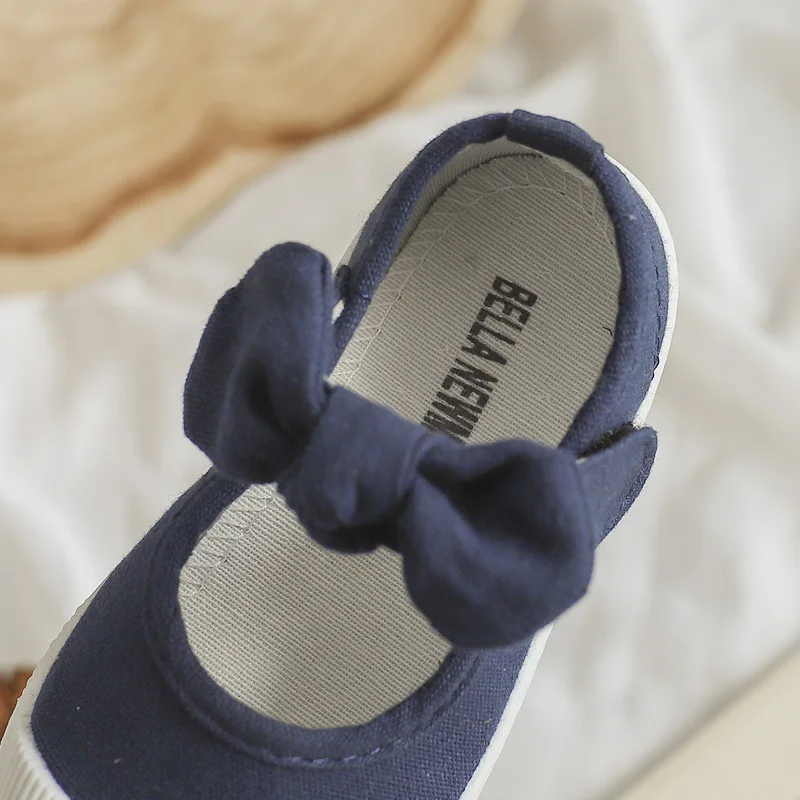 

Children's Shoes
