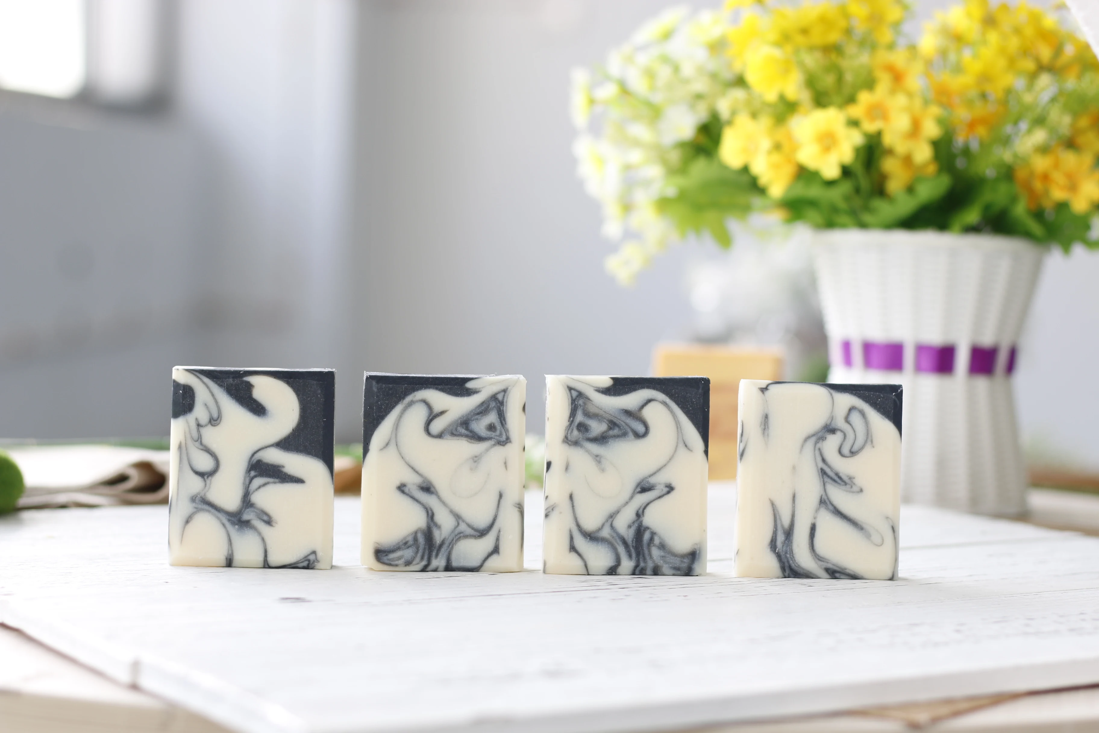 

Coix Seed Marble Handmade Soap Natural Grains 45°C Cold Temperature Made