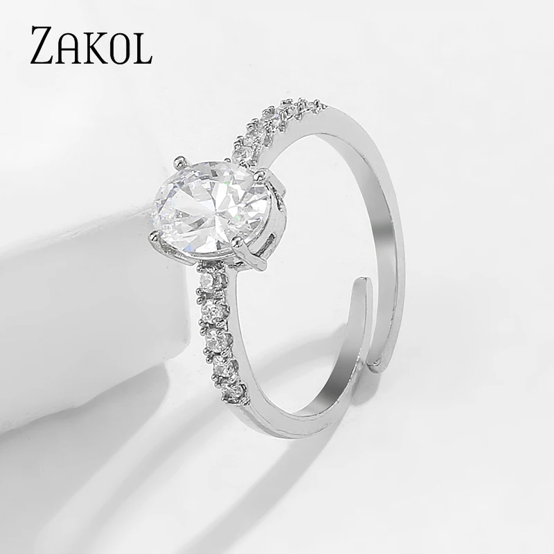 Женское кольцо с фианитом на Четыре Зубца | Украшения и аксессуары